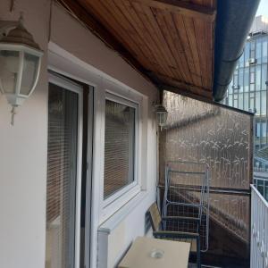 En balkon eller terrasse på Apartman M 4