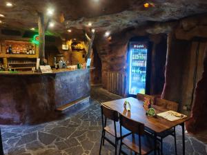 Lounge nebo bar v ubytování Hotel Trilobit