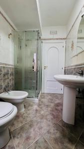 Ванная комната в BEB Satriani Room