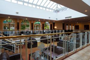 Restaurace v ubytování Arden Hotel And Leisure Club