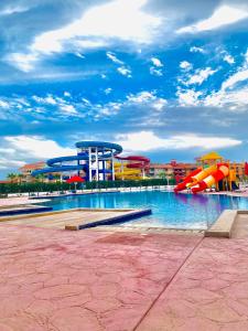 La pileta dentro o cerca de Porto Sharm Aqua Pool View Chalet,wifi free