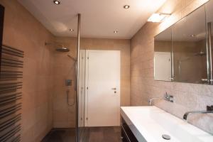 Koupelna v ubytování Sunside Stay + 6 fotografií