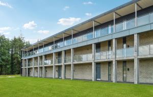 Το κτήριο όπου στεγάζεται  το διαμέρισμα +14 φωτογραφίες