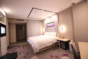 Fotografija u galeriji objekta Lavande Hotel Nanchang East Aixihu Subway station Branch u gradu Nanchang County