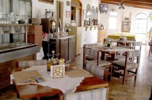 Gallery image of Tavaresinn Bed and Breakfast in Alamogordo +4 photos