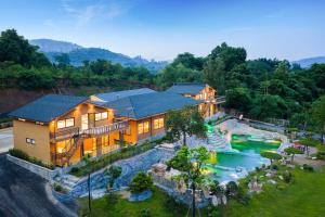 Bazén v ubytování Hoa An Viên Villa nebo v jeho okolí