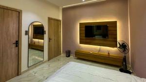 Ένα ή περισσότερα κρεβάτια σε δωμάτιο στο Nex Home Apartment +6 φωτογραφίες