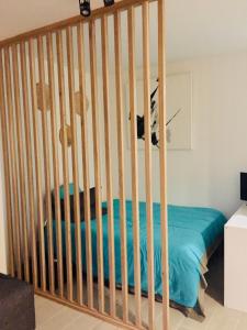 Una cama o camas en una habitación de Marco Polo 3 pers pool