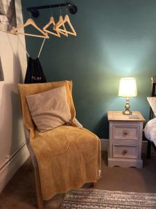 Postel nebo postele na pokoji v ubytování Red Lion + 17 fotografií