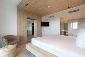 TV/trung tâm giải trí tại Leonardo Royal Hotel Den Haag Promenade