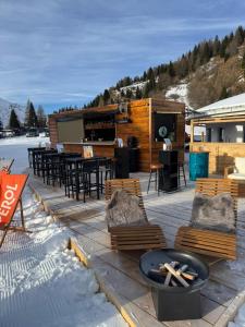 Un paisaje natural cerca del departamento 27 fotos más