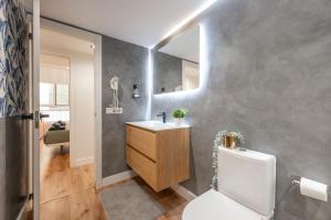 Koupelna v ubytování Picasso 2 + 30 fotografií