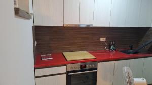 Η κουζίνα ή μικρή κουζίνα στο Play Apartments