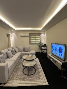 Et opholdsområde på شقة سكنية خاصة غرفتين نوم وصالة أنيقه + 1 billede