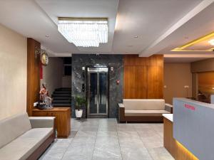 O zonă de relaxare la Hotel The Divine Inn