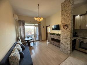 Kuchyň nebo kuchyňský kout v ubytování Лукс апартамент Базилика отделен вход