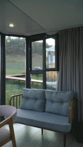 Posezení v ubytování Sky Glamping + 27 fotografií