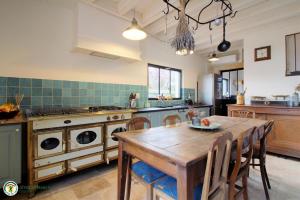 Φωτογραφία από το άλμπουμ του la caquetoire σε Les Églisottes-et-Chalaures