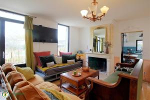 Φωτογραφία από το άλμπουμ του la caquetoire σε Les Églisottes-et-Chalaures +28 φωτογραφίες