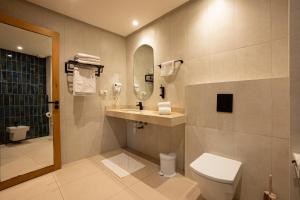 Ένα μπάνιο στο Atlantic Palm Beach +67 φωτογραφίες