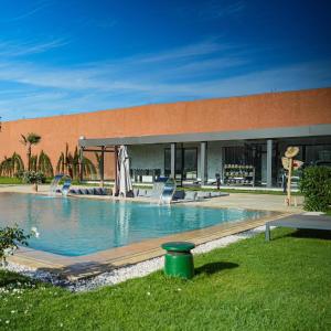 Бассейн в Dar Fatma Suite Atlas Moroccan Charm near Agadir или поблизости