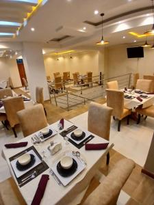 Гостиная зона в Montage Luxury Hotel