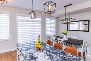 Billede fra billedgalleriet på Sauna, Hot Tub & Heated Pool Blue Mountain Getaway i Blue Mountains