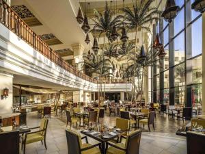 Restaurace v ubytování Sofitel Bahrain Zallaq Thalassa Sea & Spa