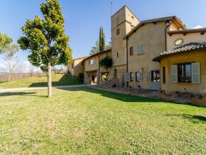 El edificio en el que está el departamento