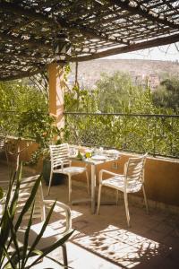 Balkón nebo terasa v ubytování Auberge Ayam Atlas- pool 10mn away