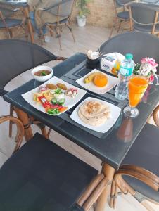 Mad på hotellet eller i nærheden