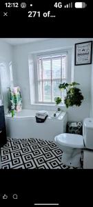 Ένα μπάνιο στο Sixty