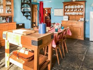 Nhà bếp/bếp nhỏ tại Downhouse