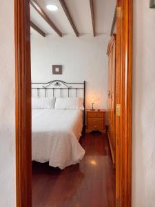 Postel nebo postele na pokoji v ubytování Casa La Caldereta Gran Canaria + 32 fotografií
