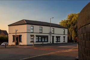 Bygningen som lejligheden ligger i + 17 billeder