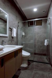 Ένα μπάνιο στο A Shin Tainan Hostel