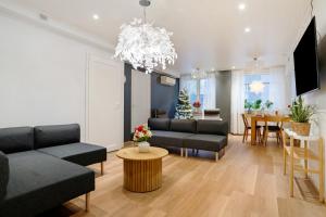 Μια τηλεόραση ή/και κέντρο ψυχαγωγίας στο Santalux City Suite, Sauna