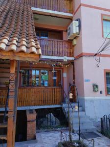 Tòa nhà nơi nhà khách tọa lạc +32 ảnh