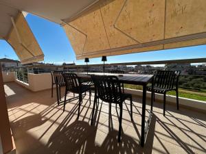 Balkón nebo terasa v ubytování SOTERIO GRAND SUITE by PROJECT 86 IKE