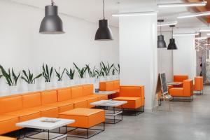 Posezení v ubytování Orange Hotel