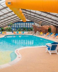 Swimmingpoolen hos eller tæt på North Wales Coastal Stay