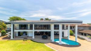 Πισίνα στο ή κοντά στο The Palace in Izinga Estate Umhlanga