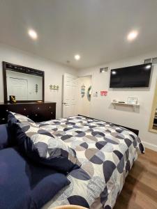 Una cama o camas en una habitación de Summer Breezes