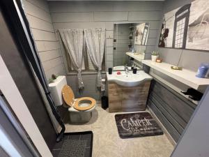 Koupelna v ubytování king's house + 28 fotografií