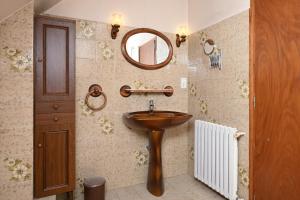 Ένα μπάνιο στο Gite à Cazaux - Bagnères de Luchon +22 φωτογραφίες