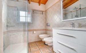 Koupelna v ubytování Villa Hibisco by Villas Vista Gomera + 16 fotografií