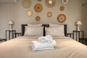 Кровать или кровати в номере Studio N1 Draguignan Centre