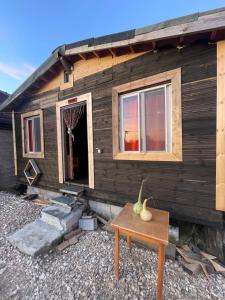 Budova, kde se chata nachází