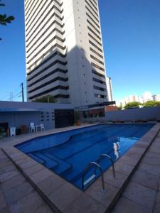 Swimmingpoolen hos eller tæt på Ap mobiliado Praia de Iracema