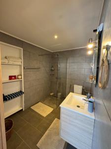 Ένα μπάνιο στο Studio plain pied-st